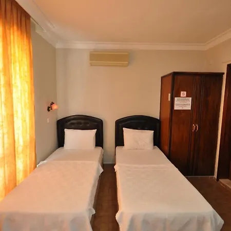 Defne & Zevkim Apart Otel Marmaris