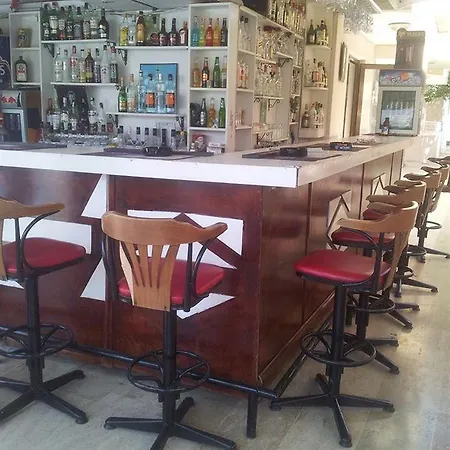 Defne & Zevkim Apart Otel 2*