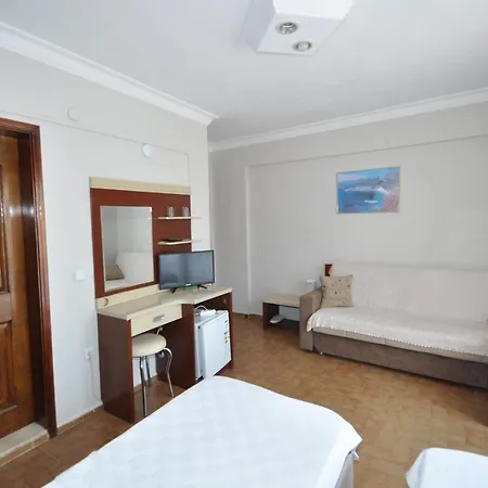 Defne & Zevkim Apartahotel Marmaris