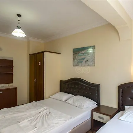 Apartahotel Defne & Zevkim 2*