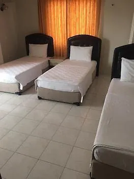 Defne & Zevkim Apartahotel