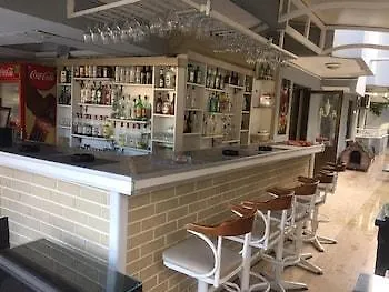 Defne & Zevkim Apartahotel