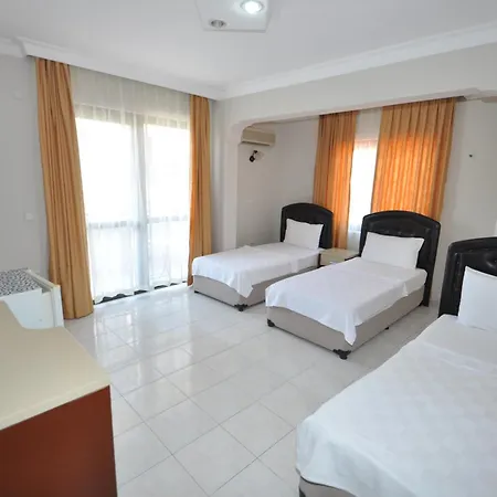 Defne & Zevkim Apartahotel