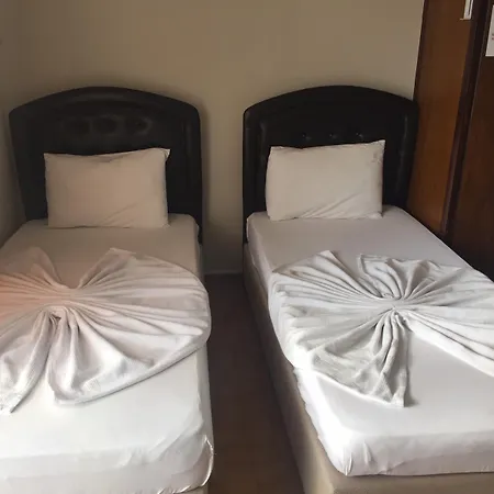 Defne & Zevkim Aparthotel Marmaris