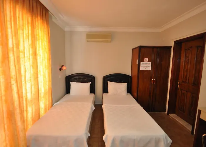 Defne & Zevkim Apartahotel Marmaris