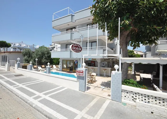 Defne & Zevkim Apartahotel 2*