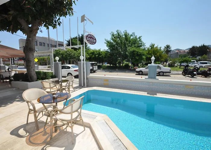 아파트호텔 Defne & Zevkim